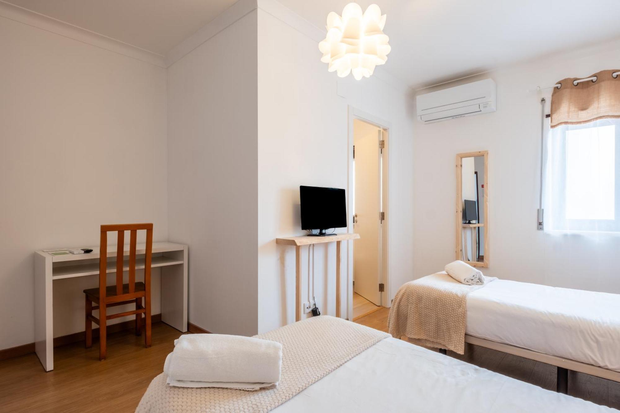 West Side Guesthouse ペニシェ エクステリア 写真