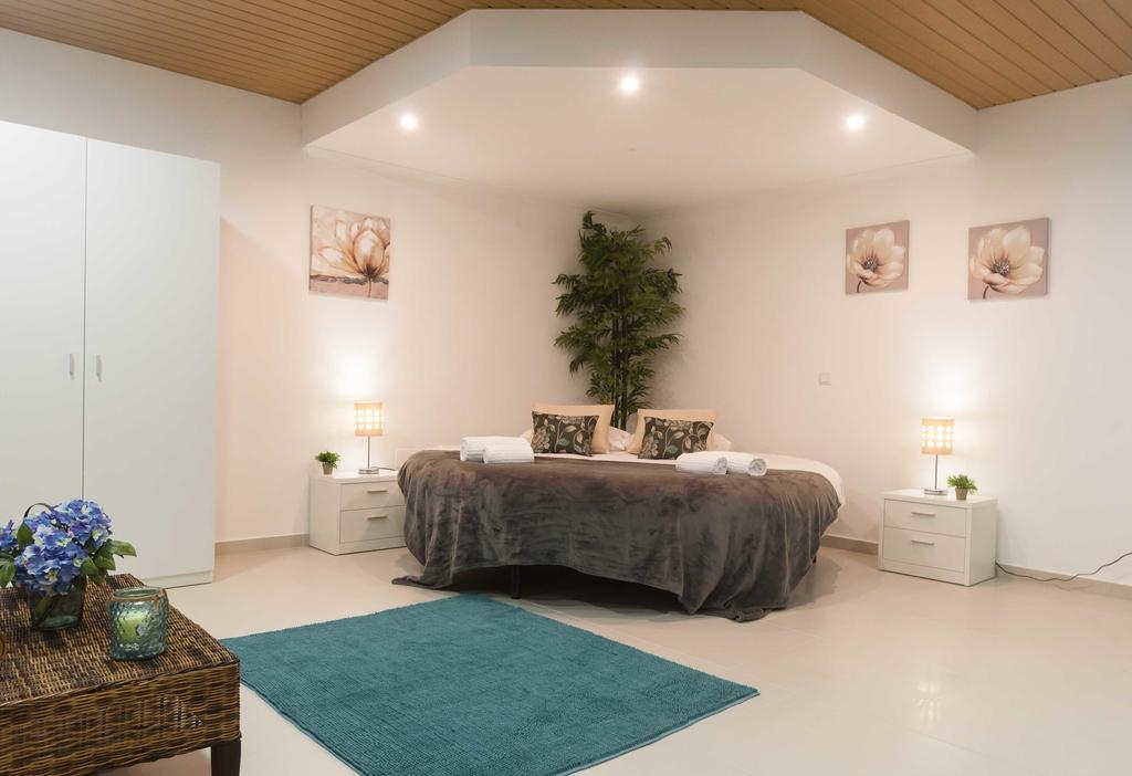 West Side Guesthouse ペニシェ エクステリア 写真